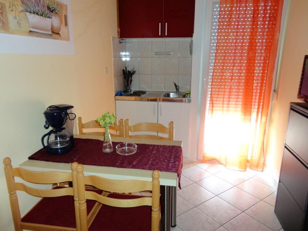 Apartments Mediteran Tice 外观 照片