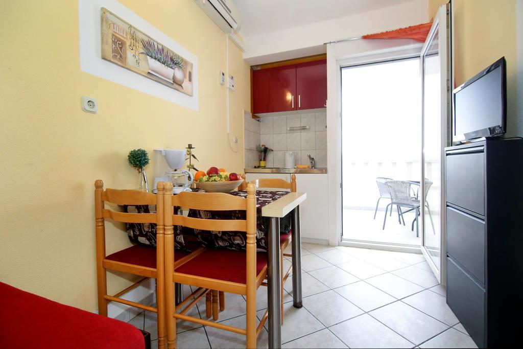 Apartments Mediteran Tice 外观 照片